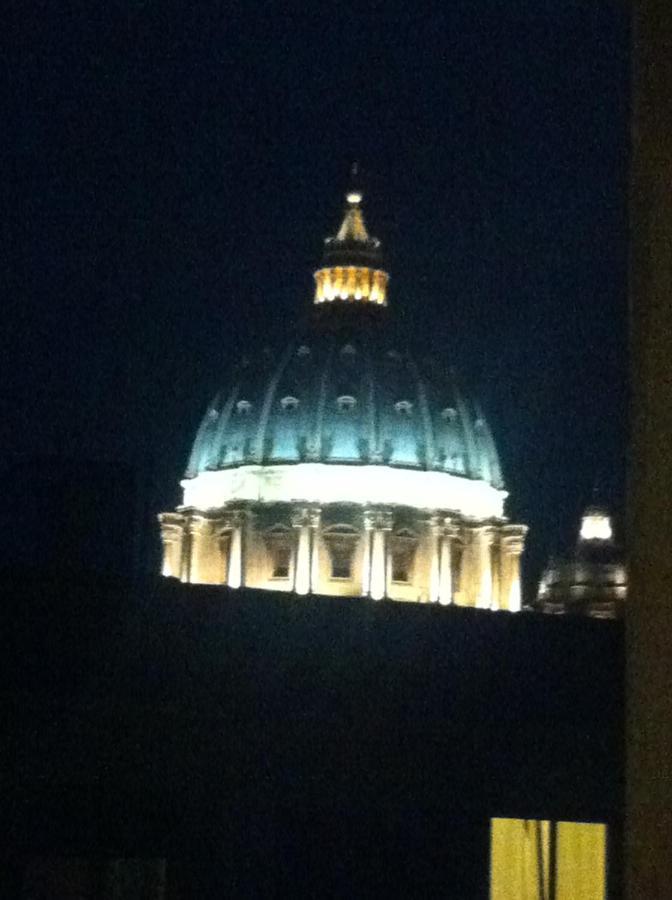 Di Fronte Alla Cupola Rom Exteriör bild